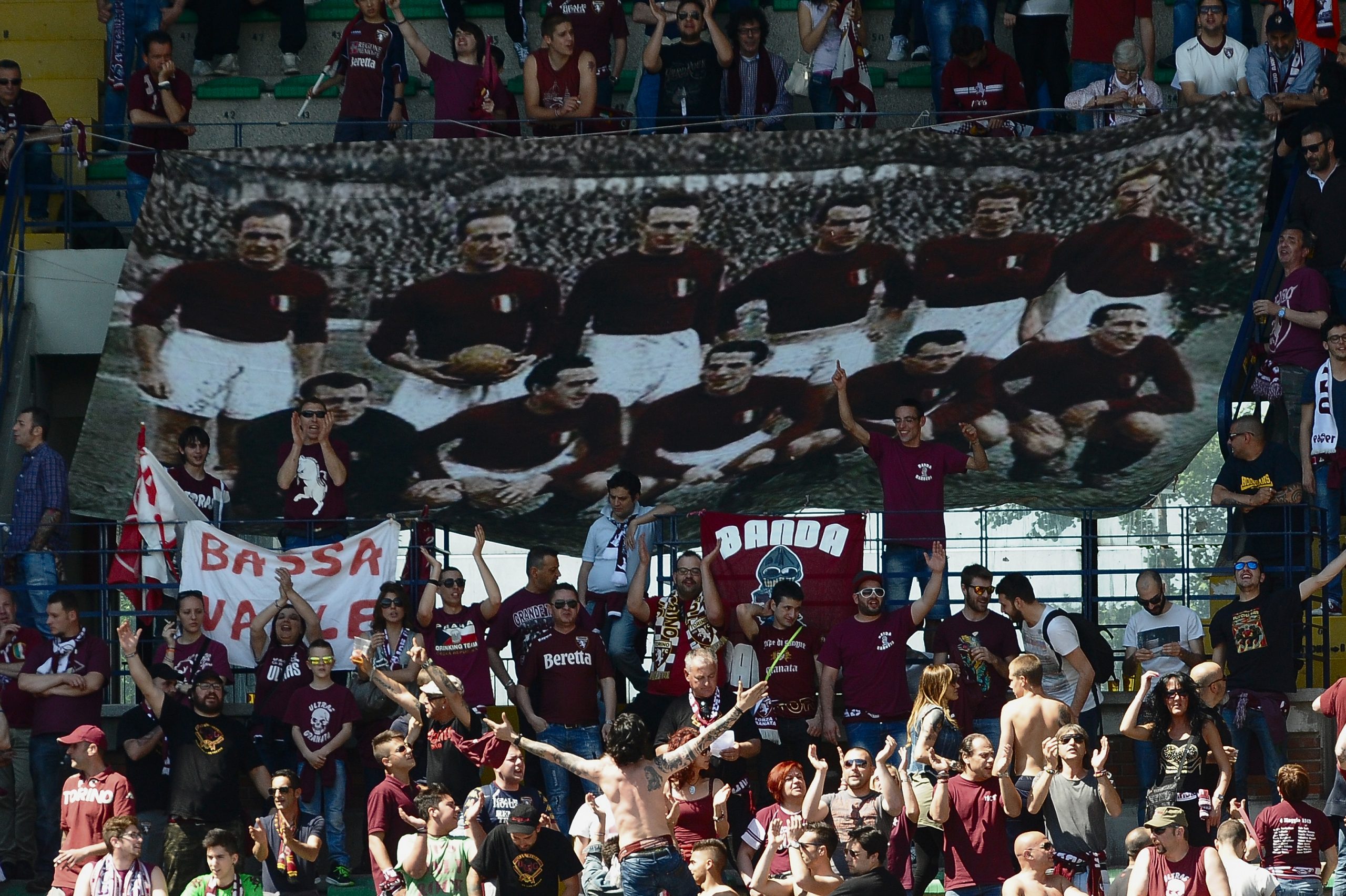 Superga, l’omaggio del Genoa al Grande Torino