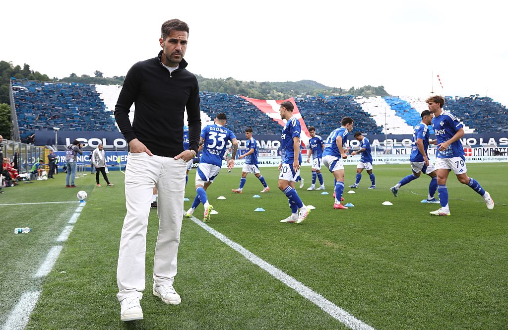 Como-Genoa: i convocati di Fabregas. Confermate due assenze