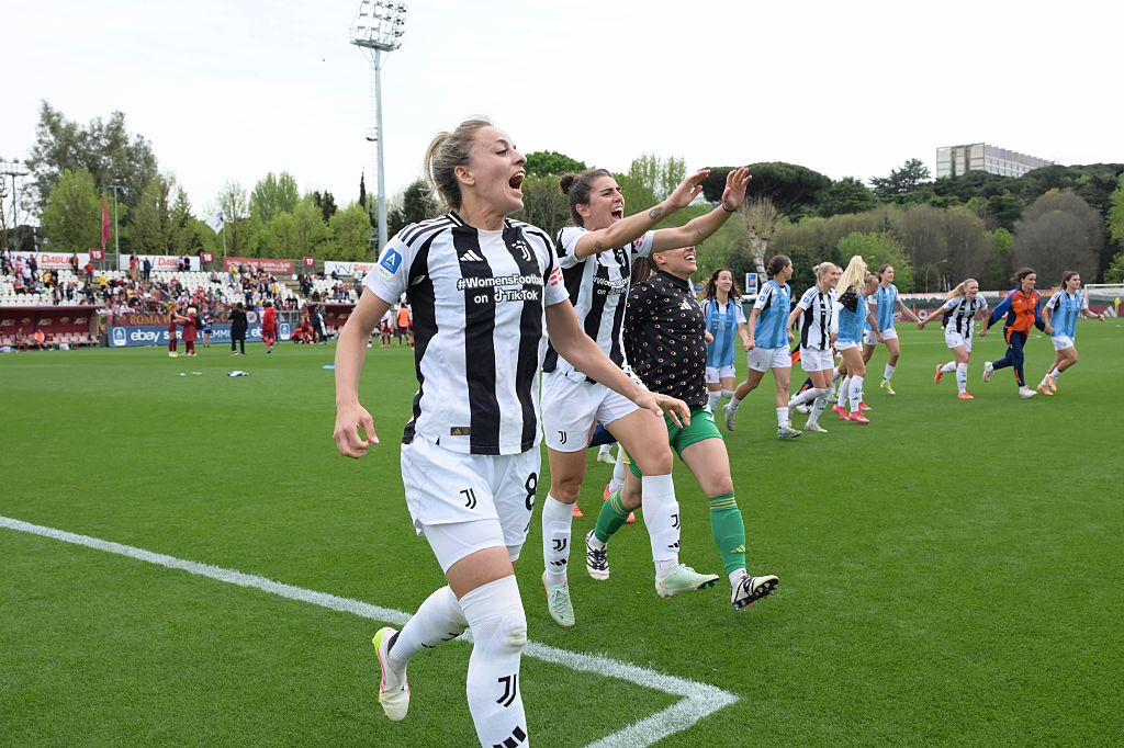 Il Genoa premia Bani, Vasquez, Frendrup e Sabelli a quota 100 presenze