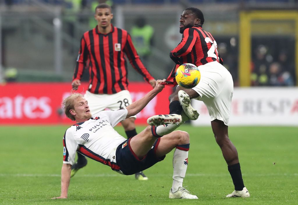 Genoa, la T-shirt “Meravigliosa” della campagna abbonamenti è disponibile negli stori