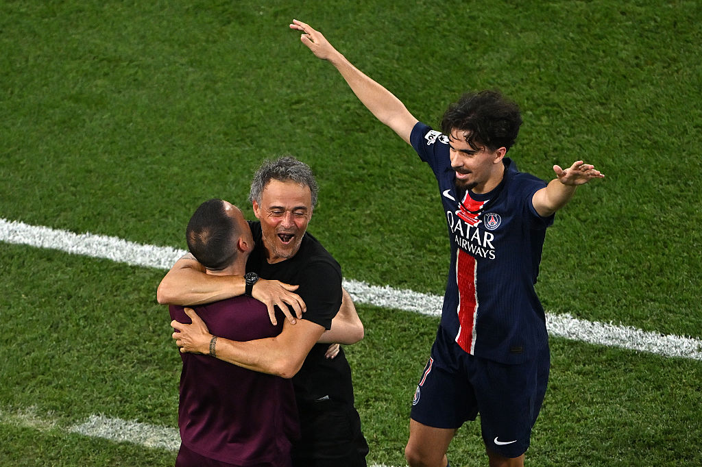 Genoa nel mirino: la critica francese su Vitinha e il calcio italiano