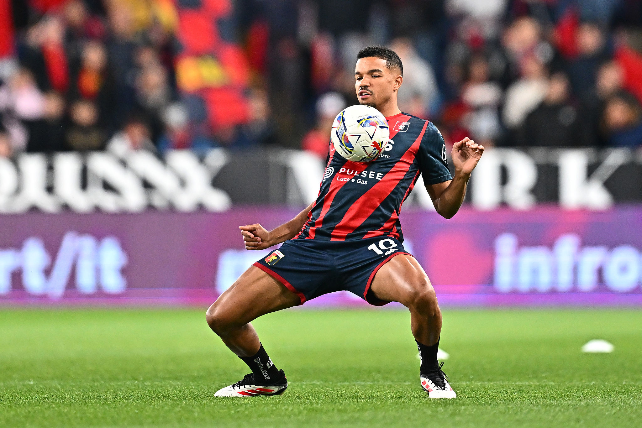 Mercato, Messias vicino alla permanenza: nuovo accordo raggiunto con il Genoa