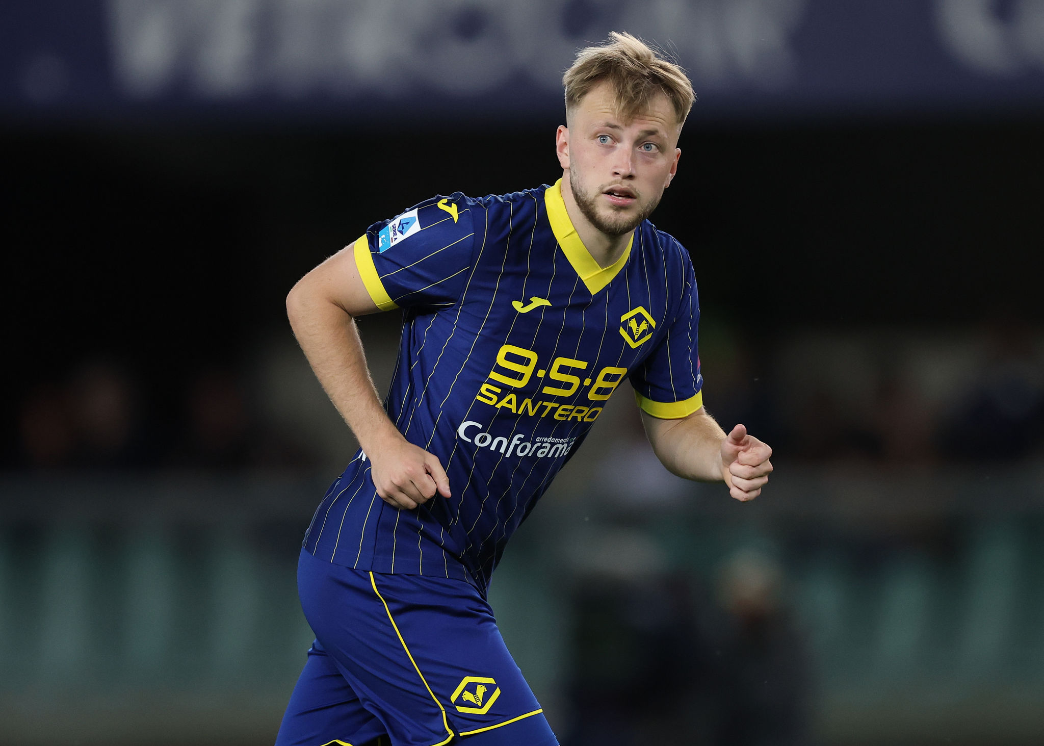 Genoa, sfuma Tengstedt: l’attaccante del Verona verso il Feyenoord