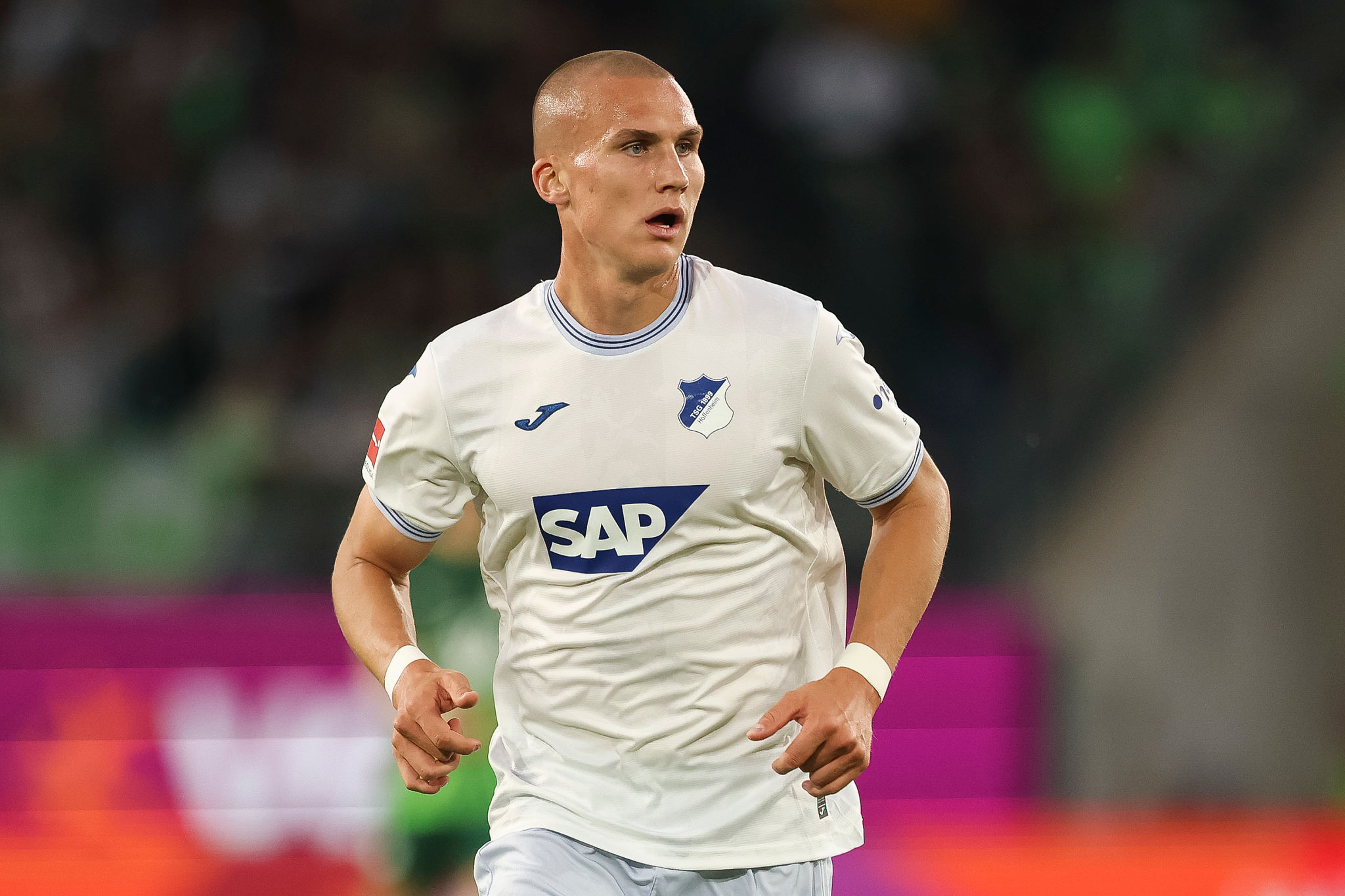 Giudice sportivo: prima sanzione per Ostigard, multa al Genoa