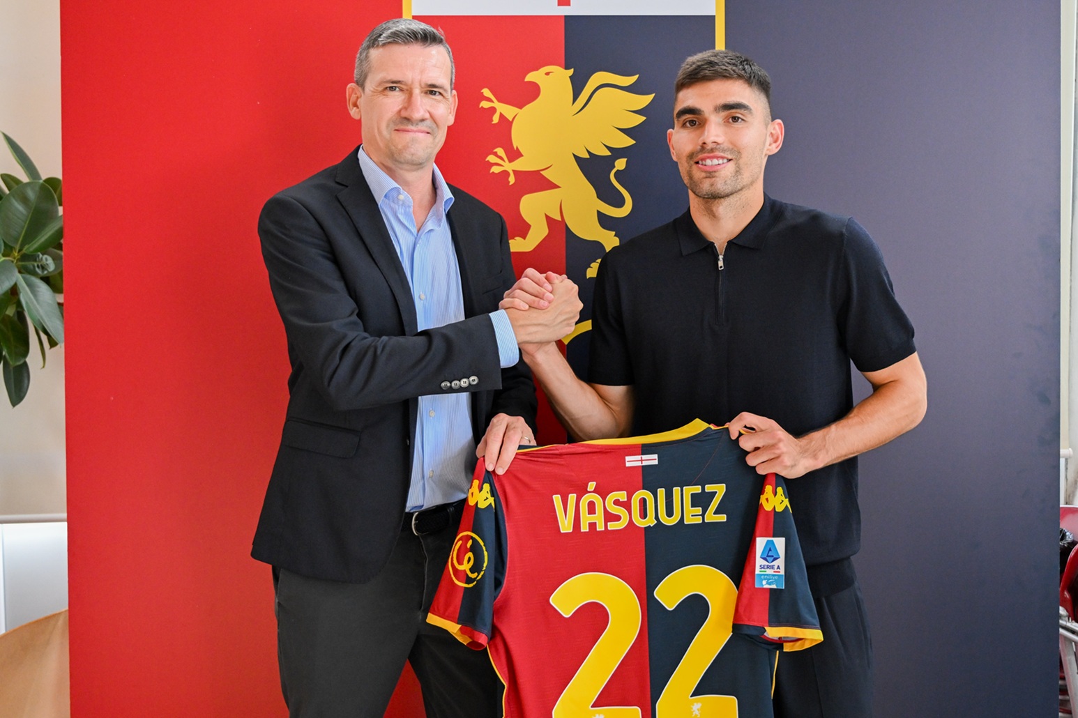 Genoa, è ufficiale: Vasquez rinnova fino al 2028