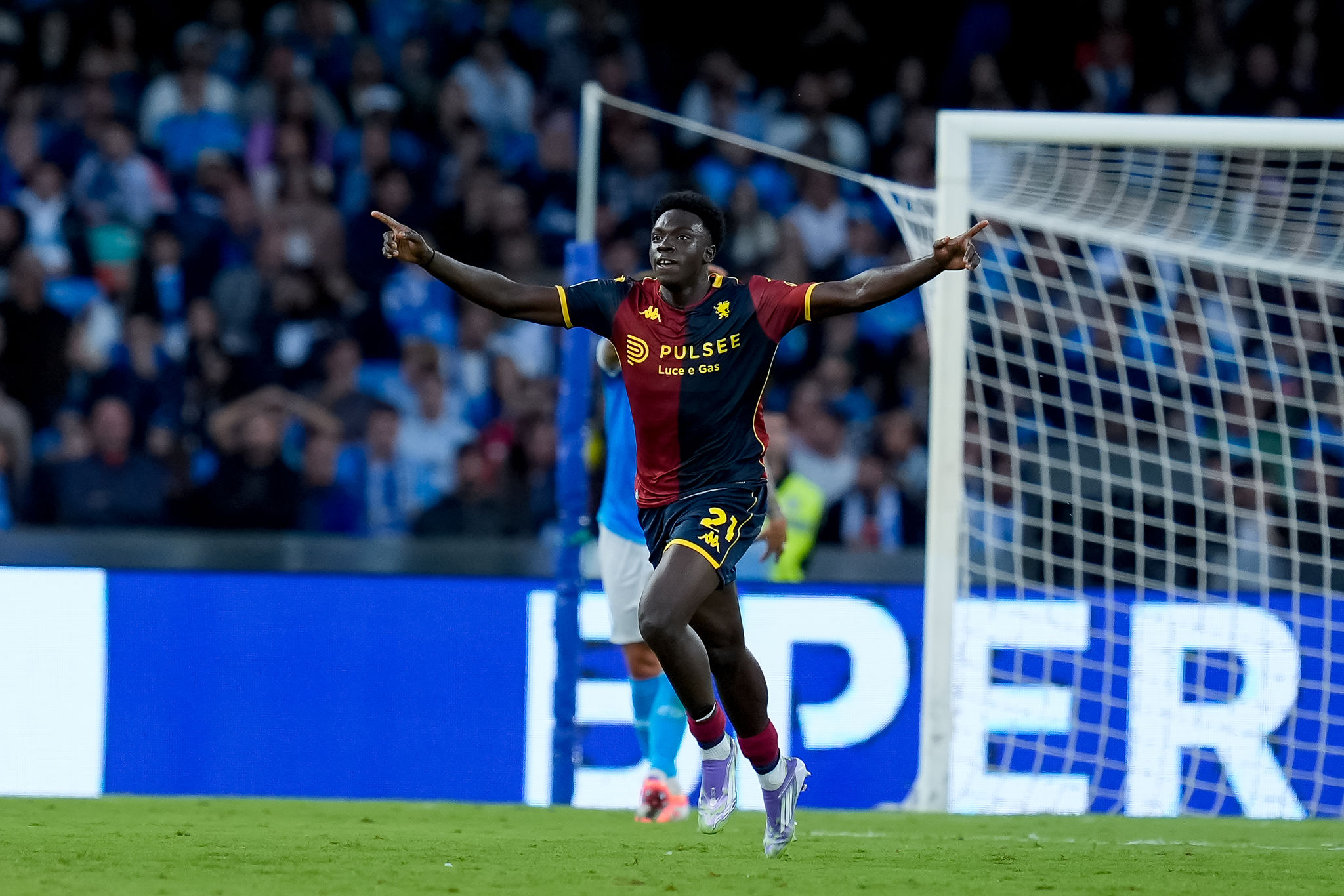 Il Genoa blinda Ekhator: pronto un contratto fino al 2030