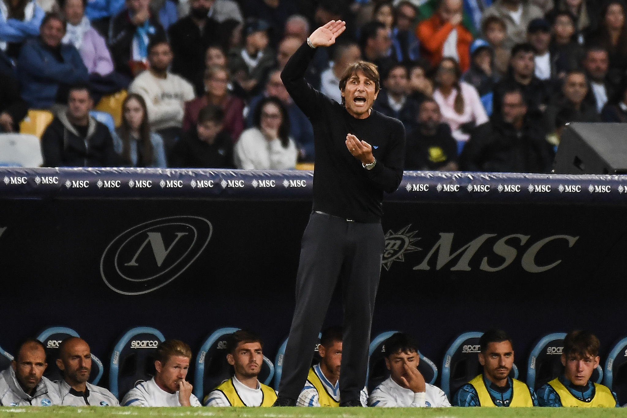 Conte e la tattica: il Napoli si adatta, anche contro il Genoa