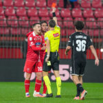 Cagliari-Genoa: dirige La Penna. La squadra arbitrale