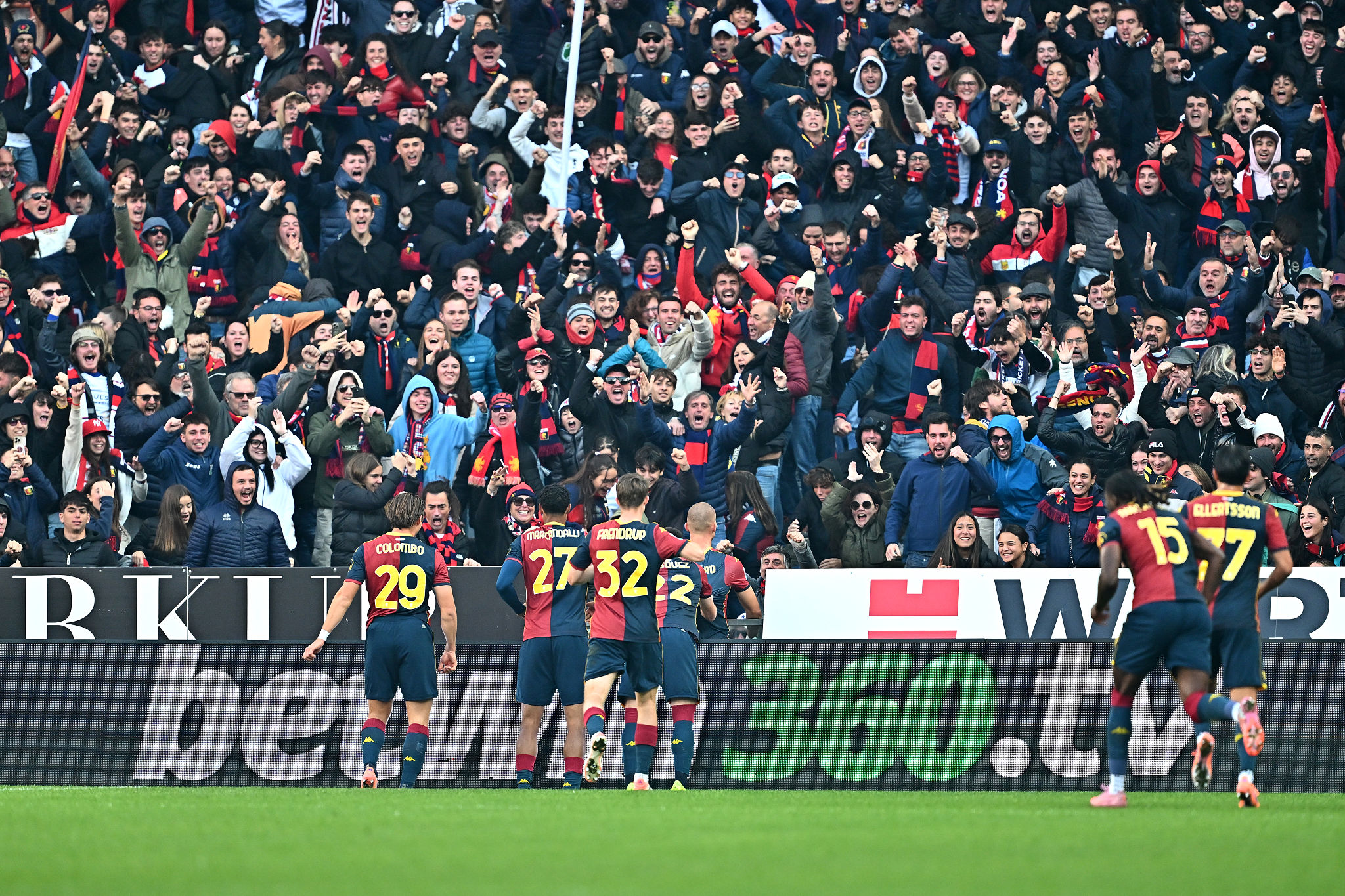 Emozioni e gol a Marassi: Genoa-Fiorentina finisce 2-2