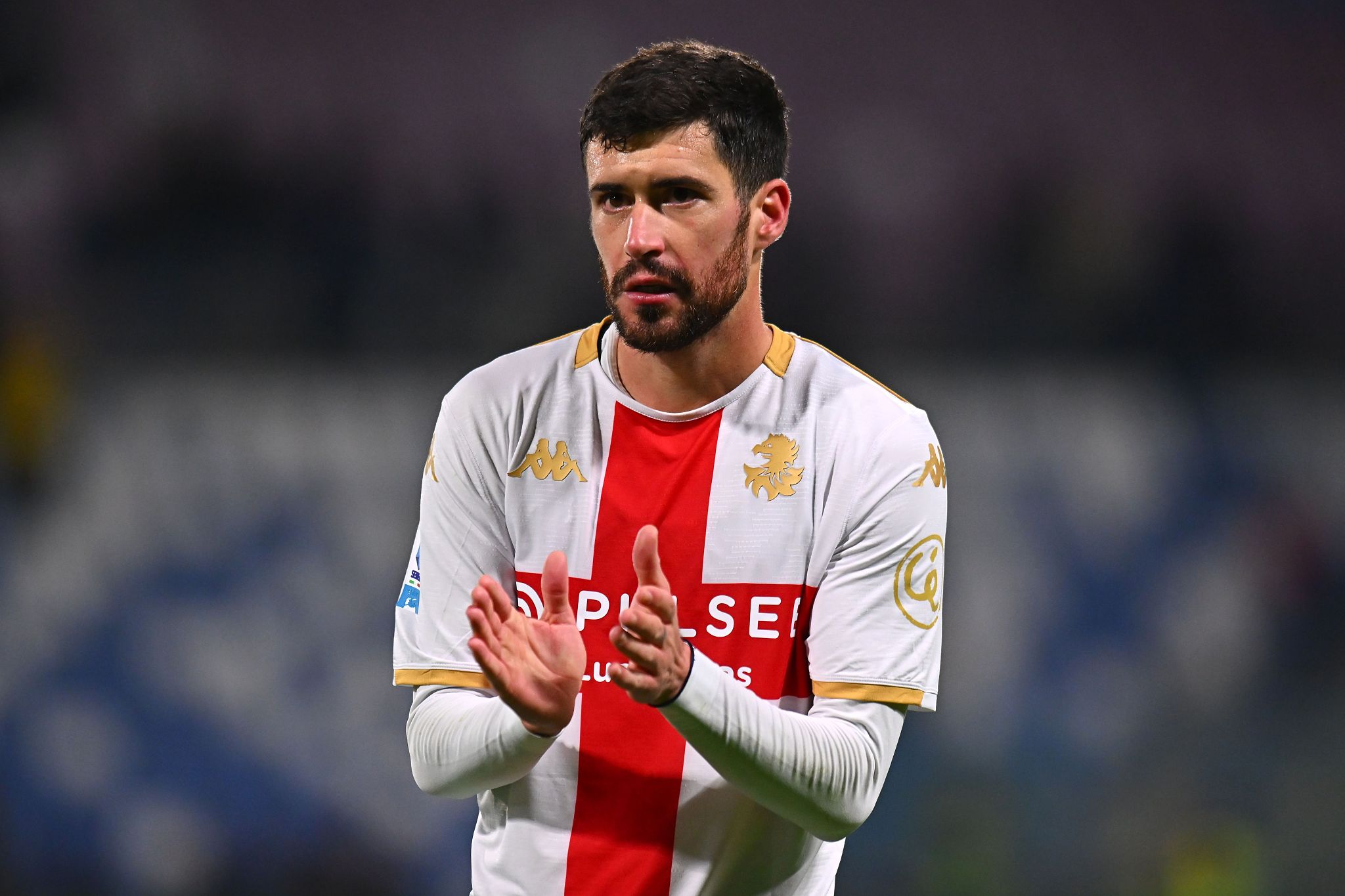 Aarón Martín nel mirino della Lazio: il Genoa fissa il prezzo