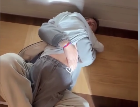 De Rossi, il lato tenero dell’allenatore: il video della sorpresa al figlio Noah