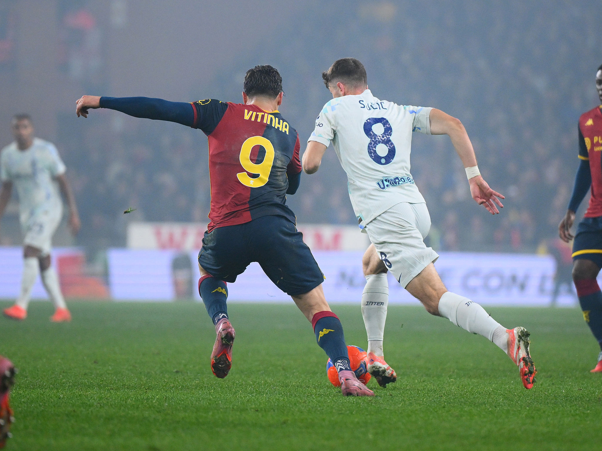 Tensione prima di Genoa-Inter, scontri tra tifoserie fuori dal Ferraris