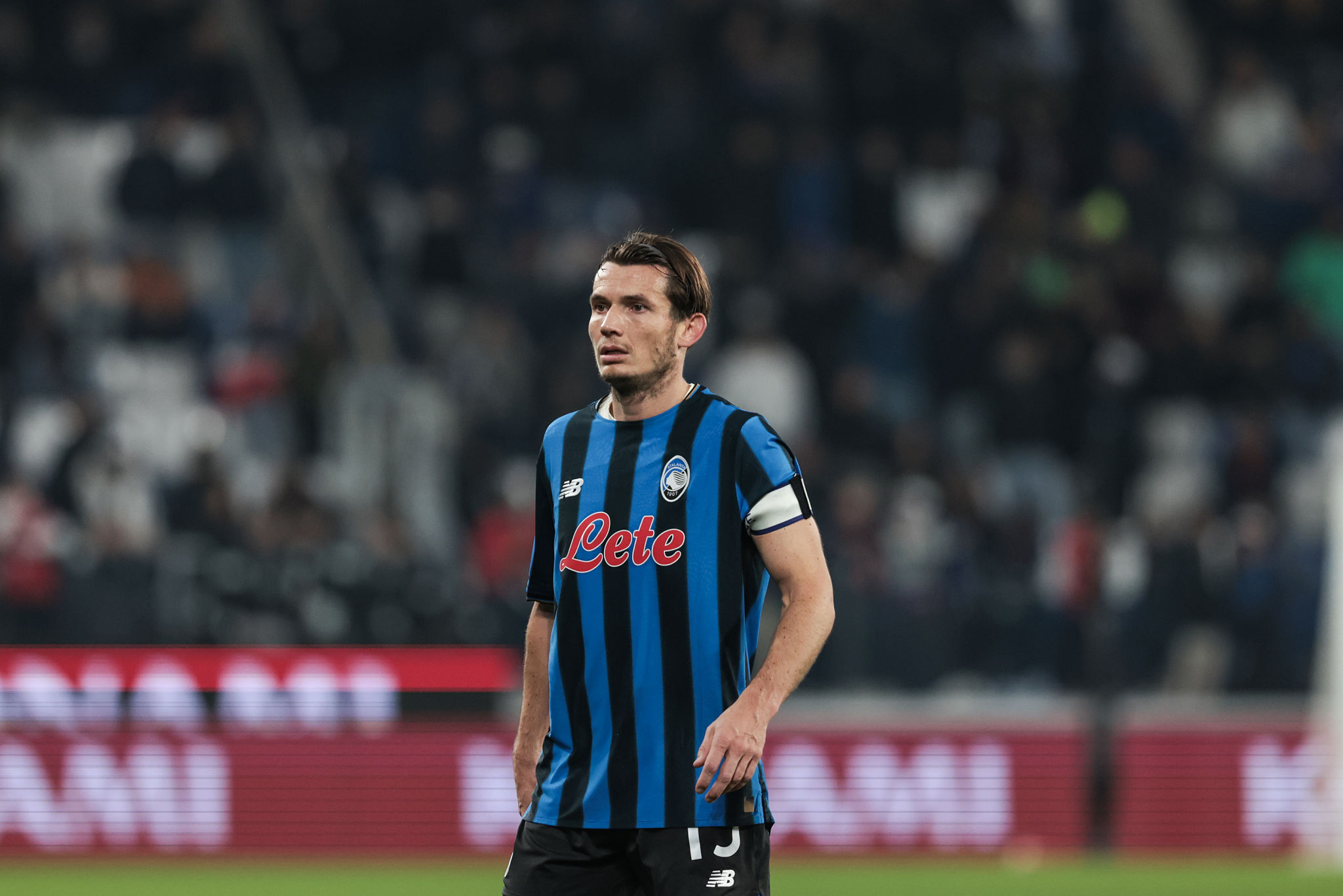 Il gol di De Roon contro il Genoa e l’ironia social: “Volevo fare un cross”