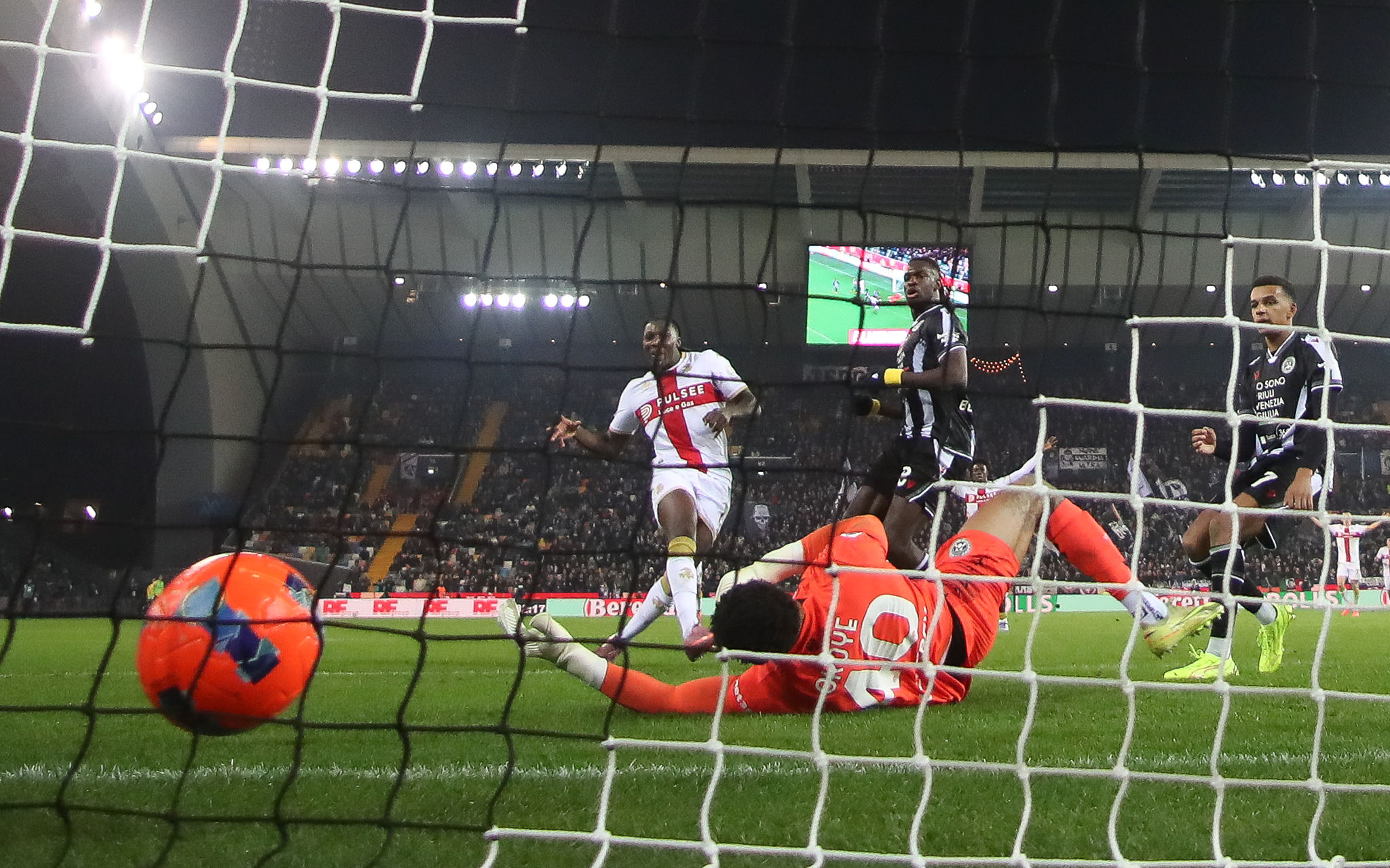 L'Inter guarda in casa Genoa: Norton-Cuffy nel mirino per la fascia destra