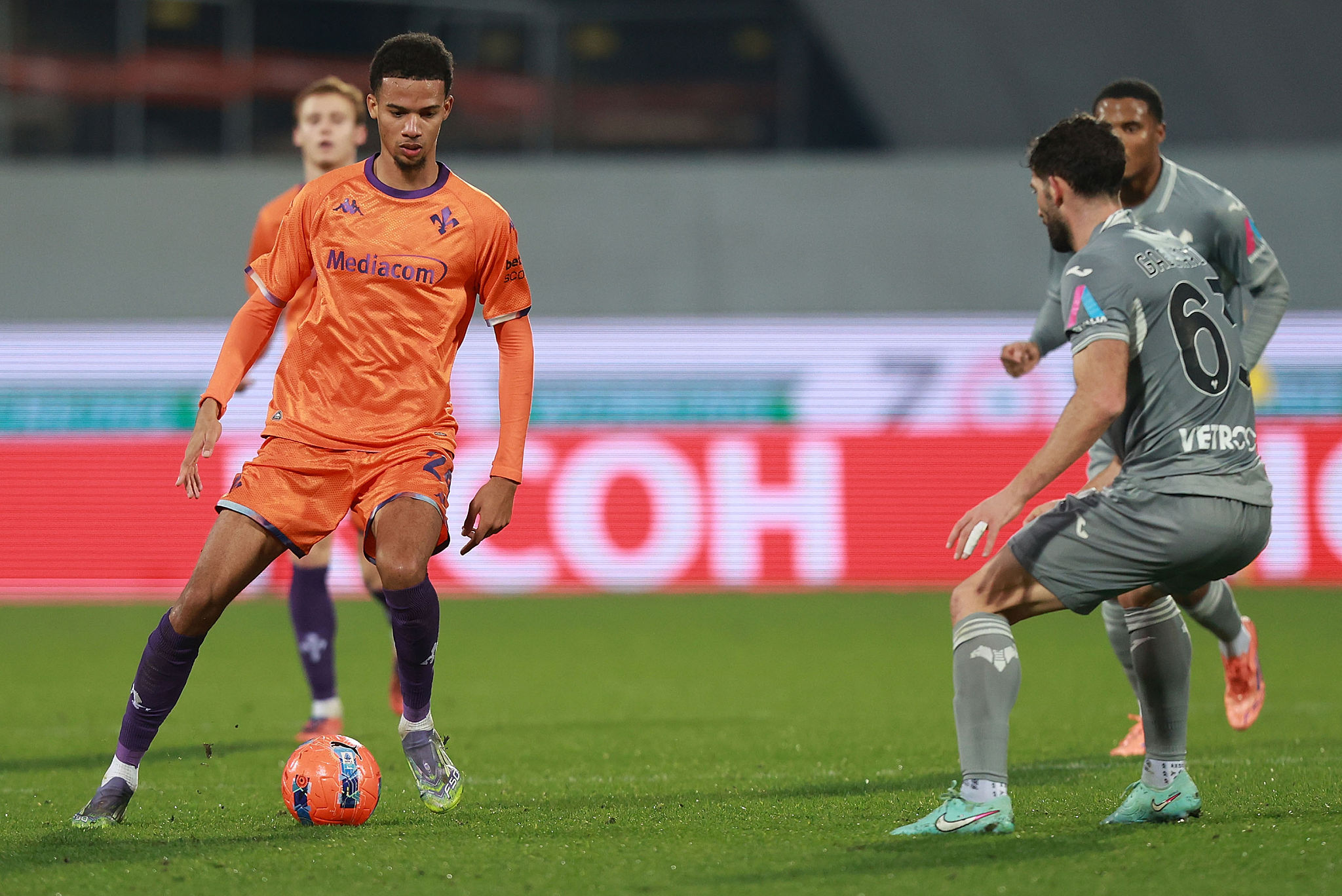 Il Genoa valuta Sabiri: un nome nuovo dalla Fiorentina per la mediana