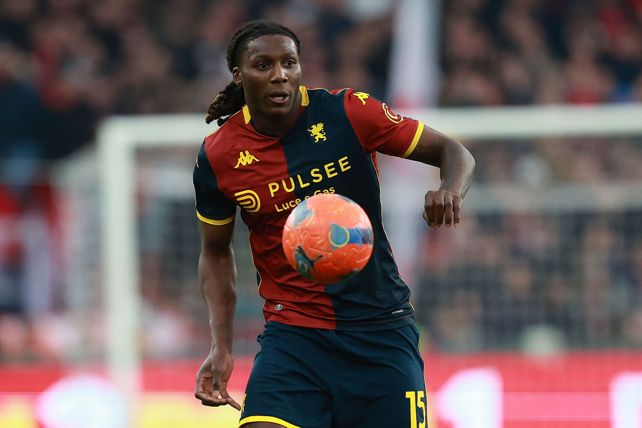 Contrattura per Norton-Cuffy, il Genoa valuta le sue condizioni