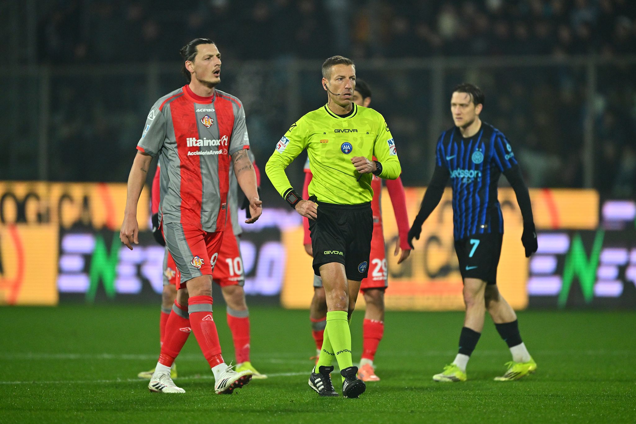Massa arbitra Genoa-Napoli: la designazione per la sfida del Ferraris