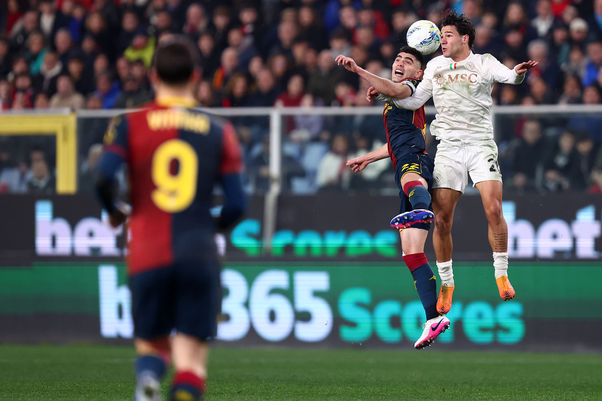 Vásquez, l'uomo d'acciaio del Genoa: nessuno gioca più di lui in Europa