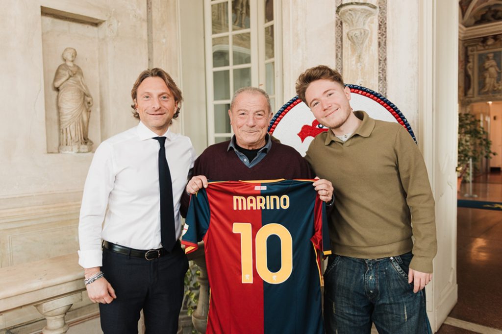 Genoa, la squadra a lavoro e al Signorini arrivano due ospiti speciali. Ecco chi