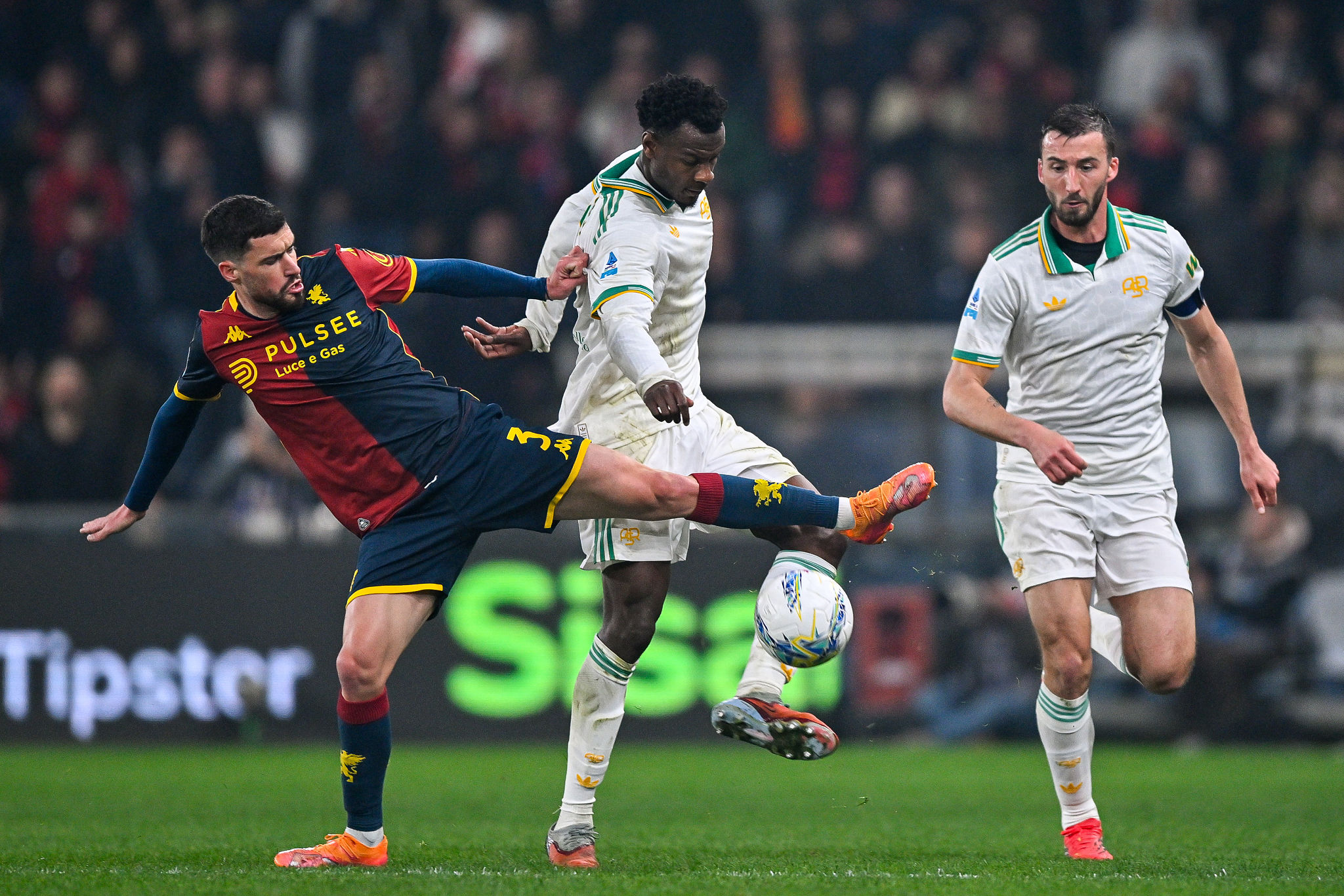 Messias-Vitinha e vittoria di carattere del Genoa. La Roma cade 2-1 al Ferraris