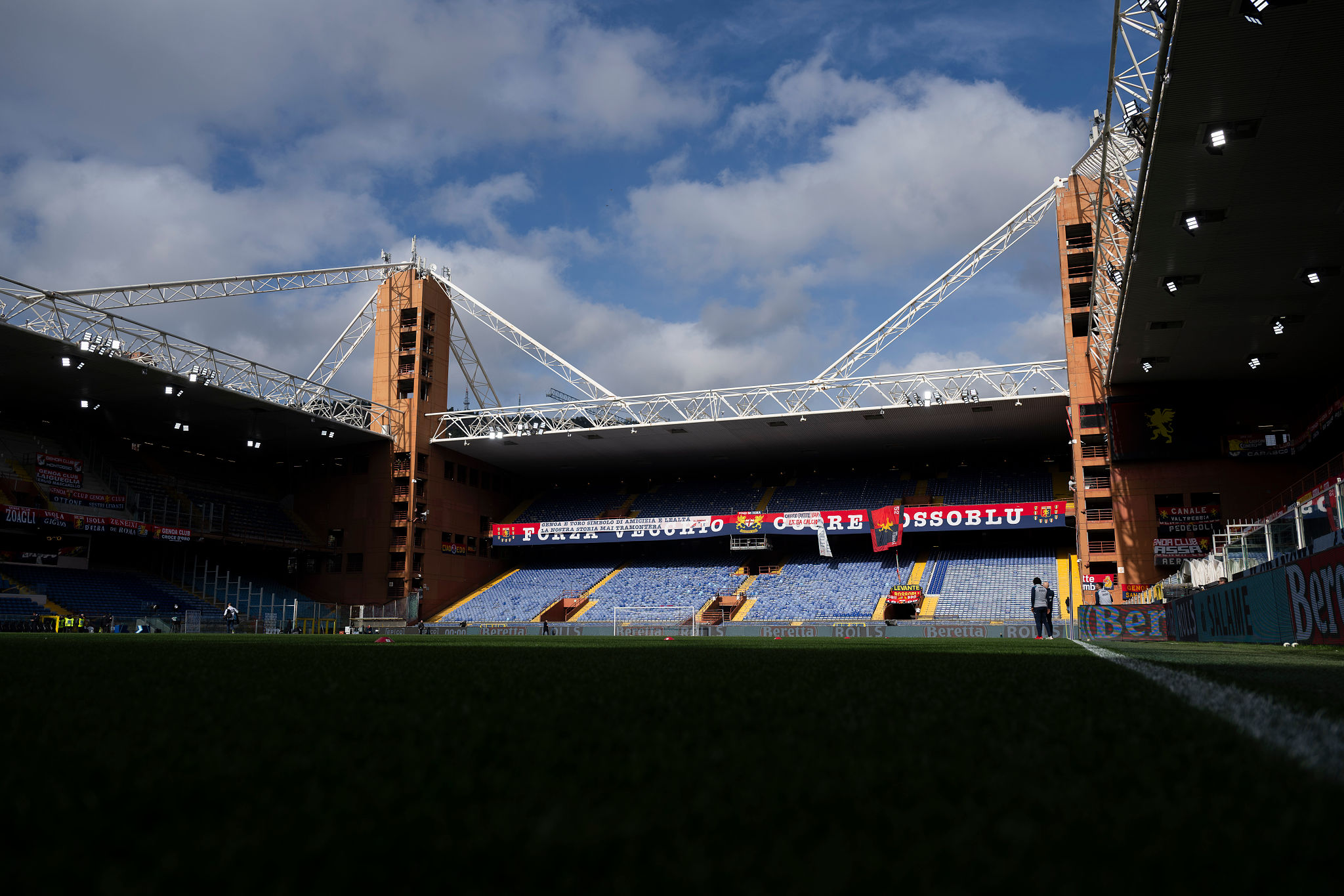 Moviola Inter-Genoa, la Gazzetta chiarisce: perché Calhanoglu non è stato espulso