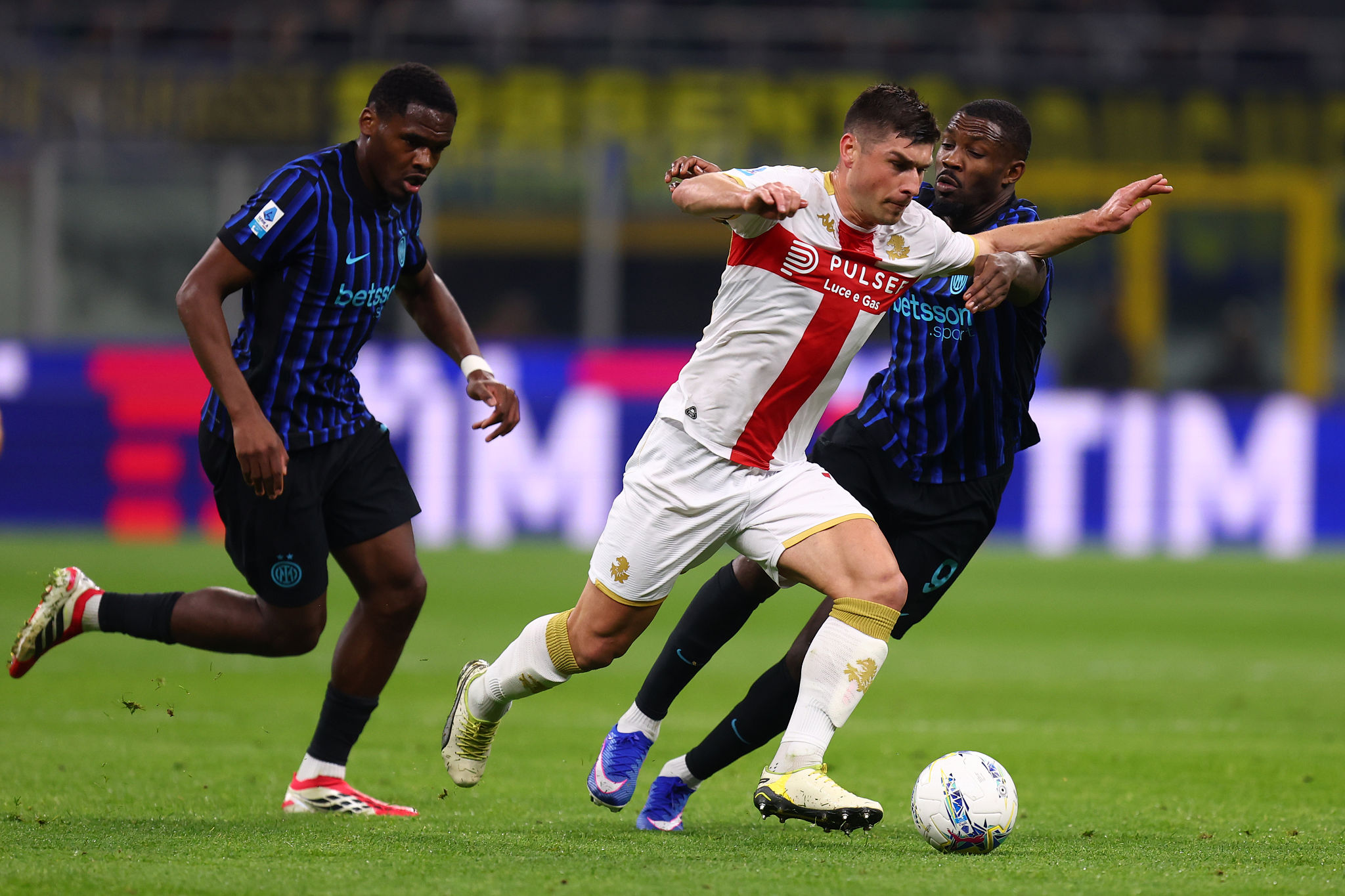 Szabó esalta Malinovskyi: “Leader in forma splendida con il Genoa”