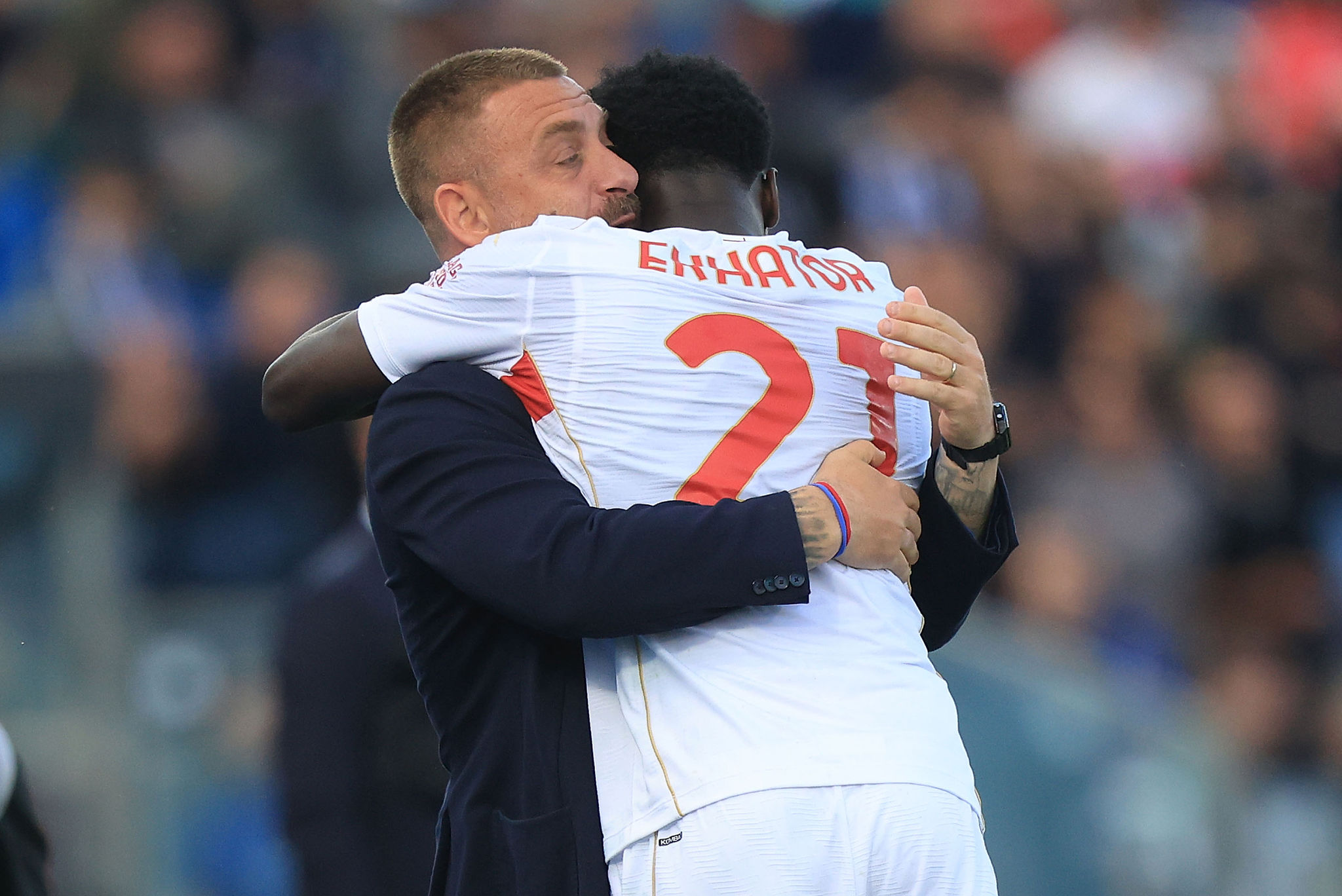 Il Genoa valorizza Ekhator: ora anche la Roma segue l’attaccante rossoblù