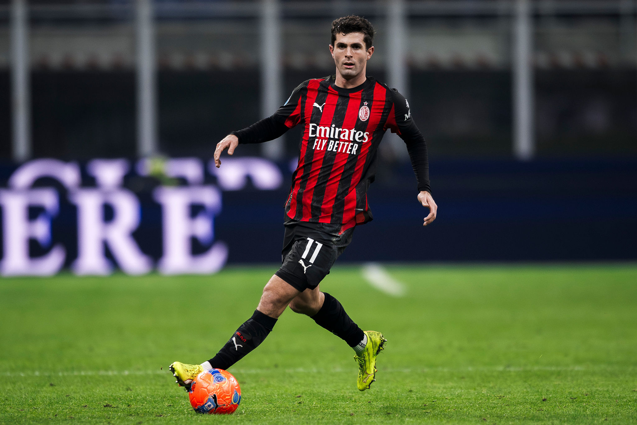 Milan, attacco d’emergenza contro il Genoa: Leão out, Pulisic in dubbio