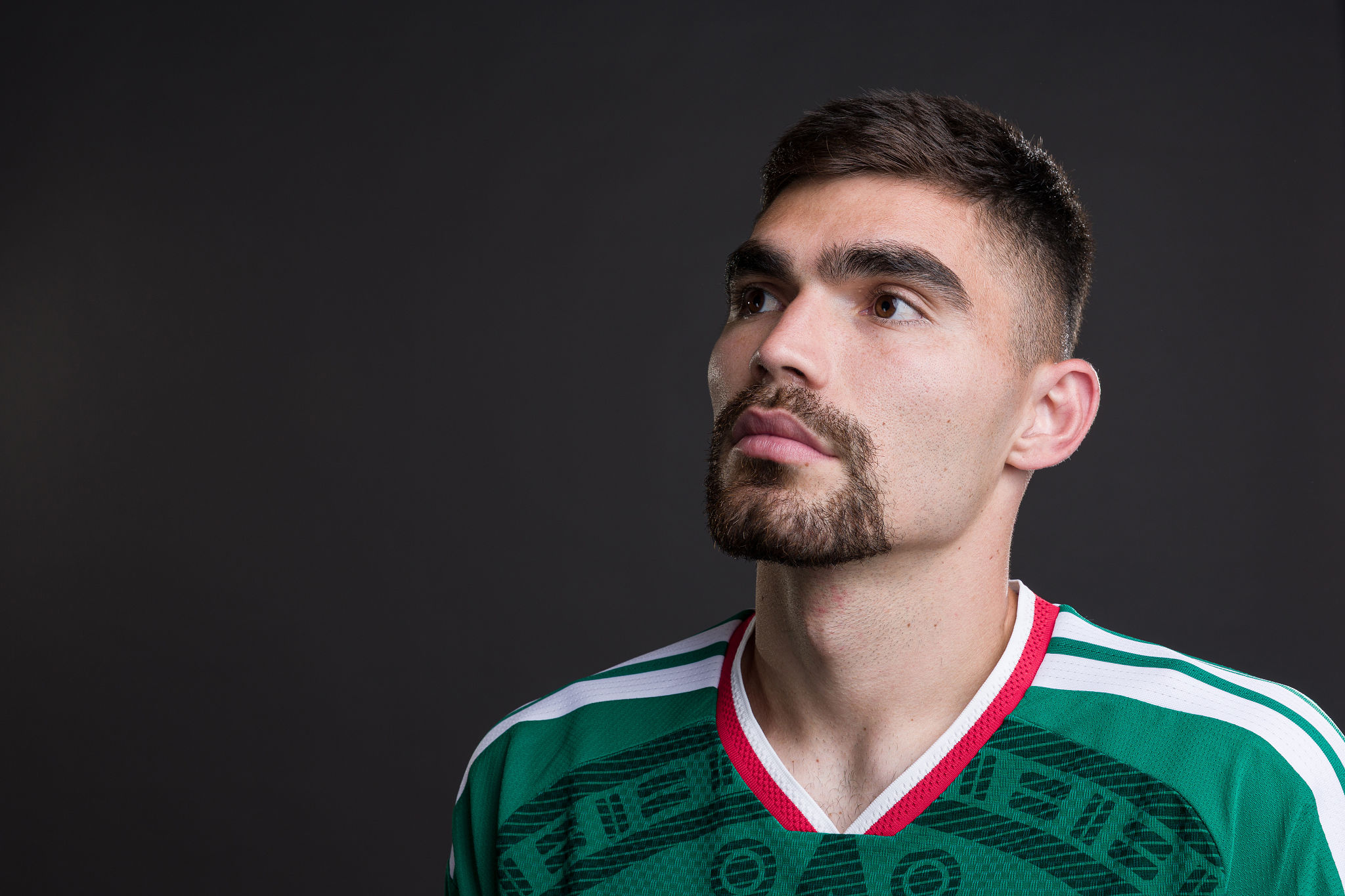 Vasquez brilla con il Messico, ma una clausola con il Pumas complica il suo futuro al Genoa