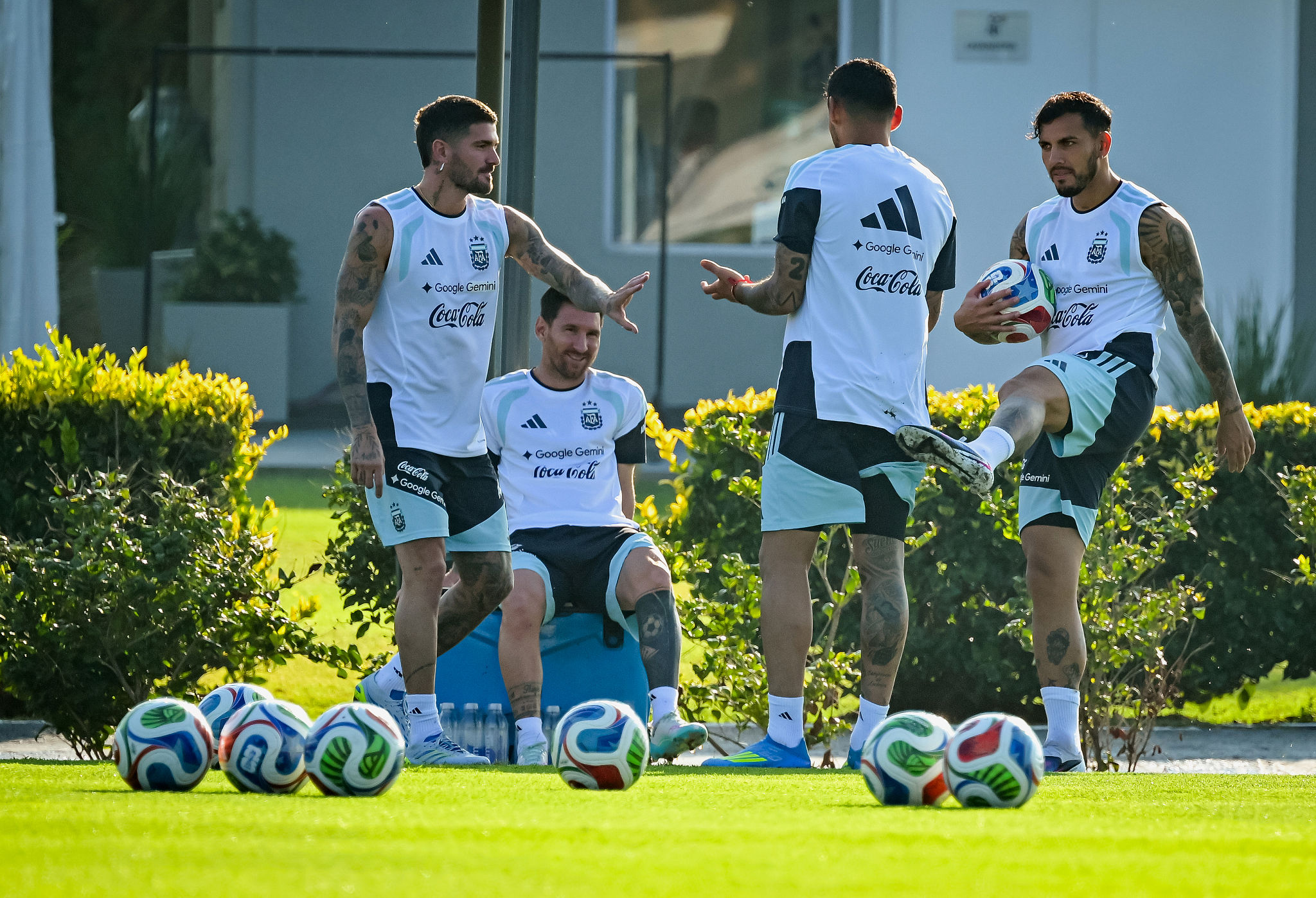 L'ex Genoa Romero spinge l'Argentina agli ottavi del Mondiale