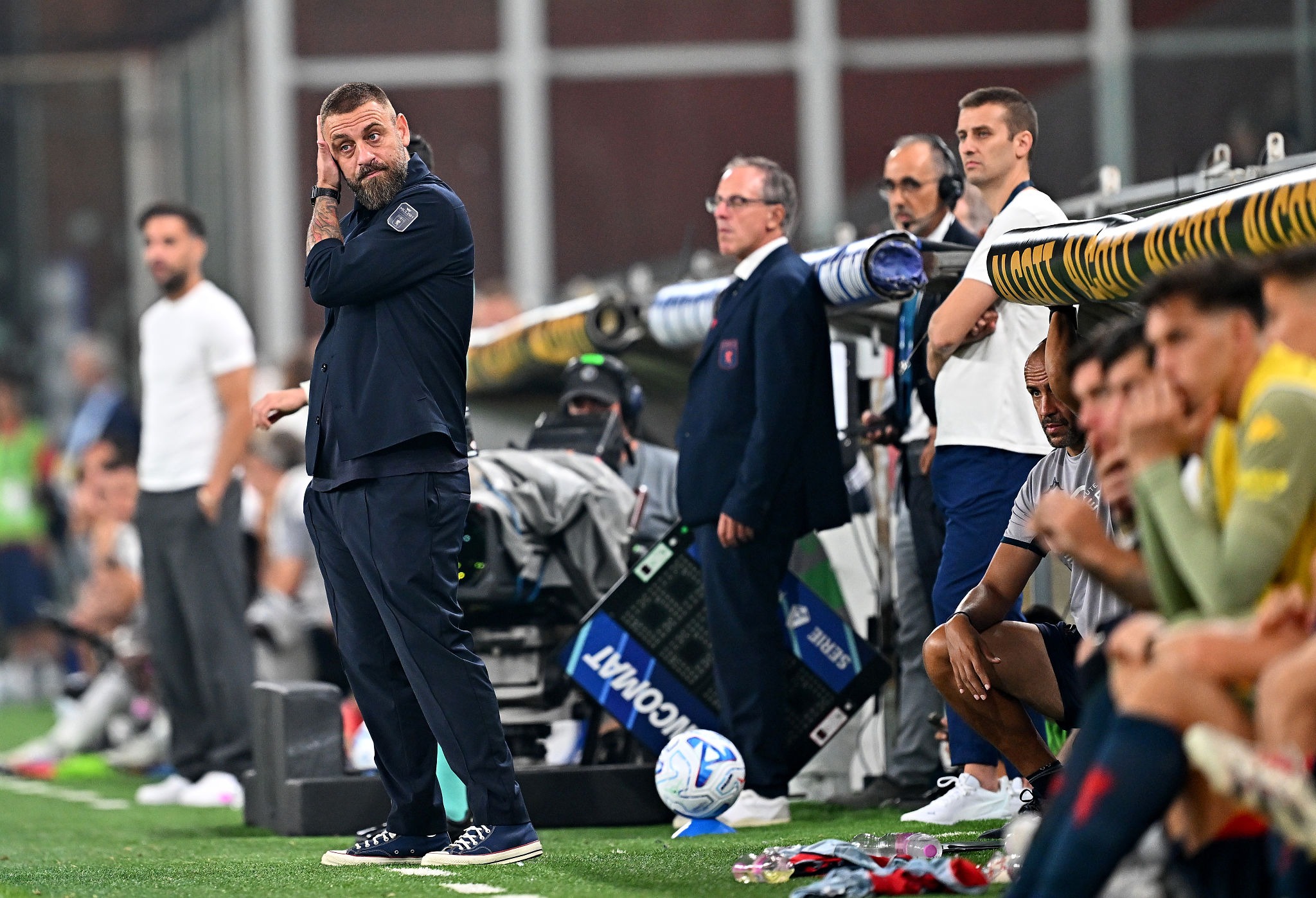 Notte magica a Boccadasse per i 133 anni del Genoa, presenti anche De Rossi e i capitani
