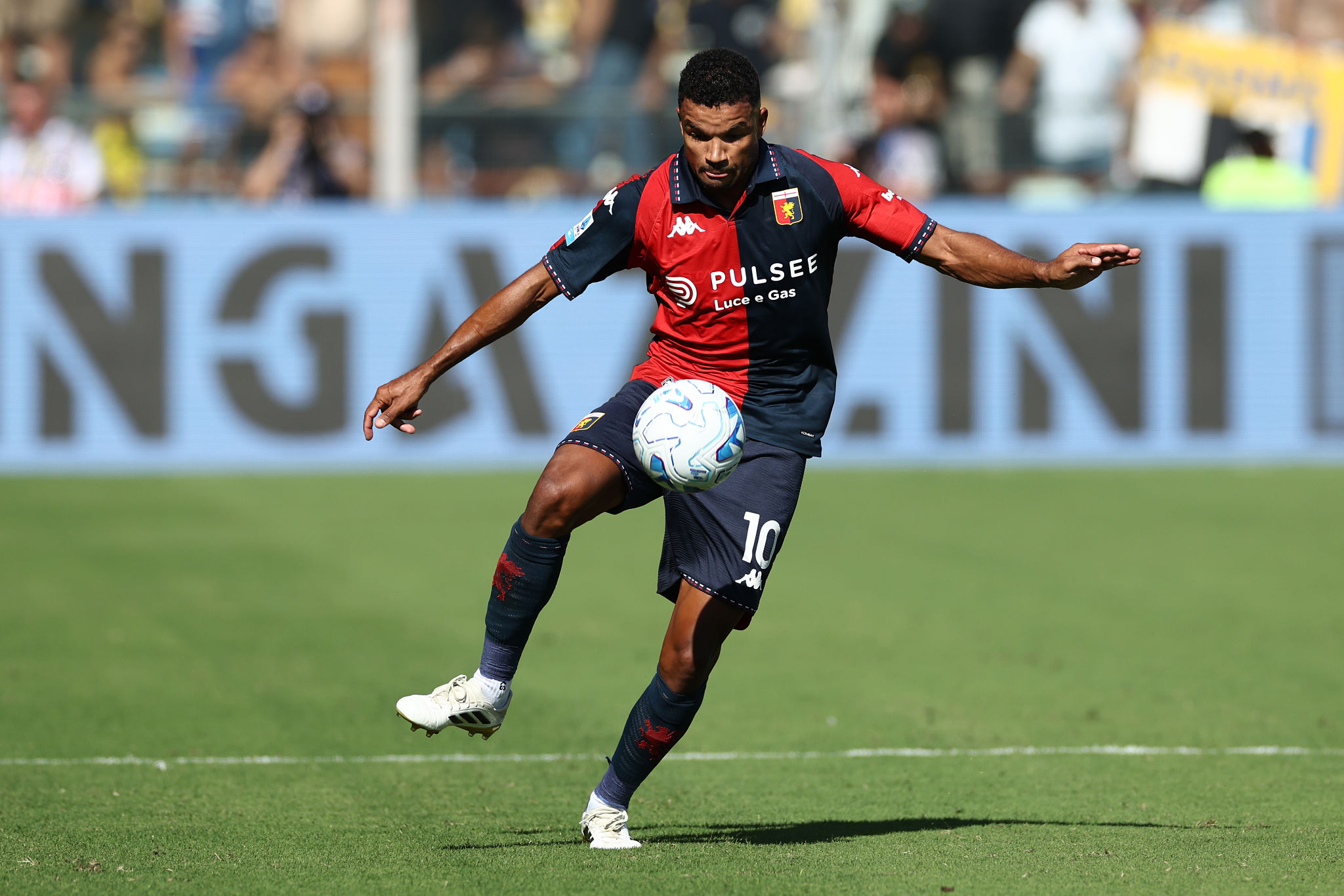 Messias, il gesto per i tifosi del Genoa: “Qui è diventata casa mia”