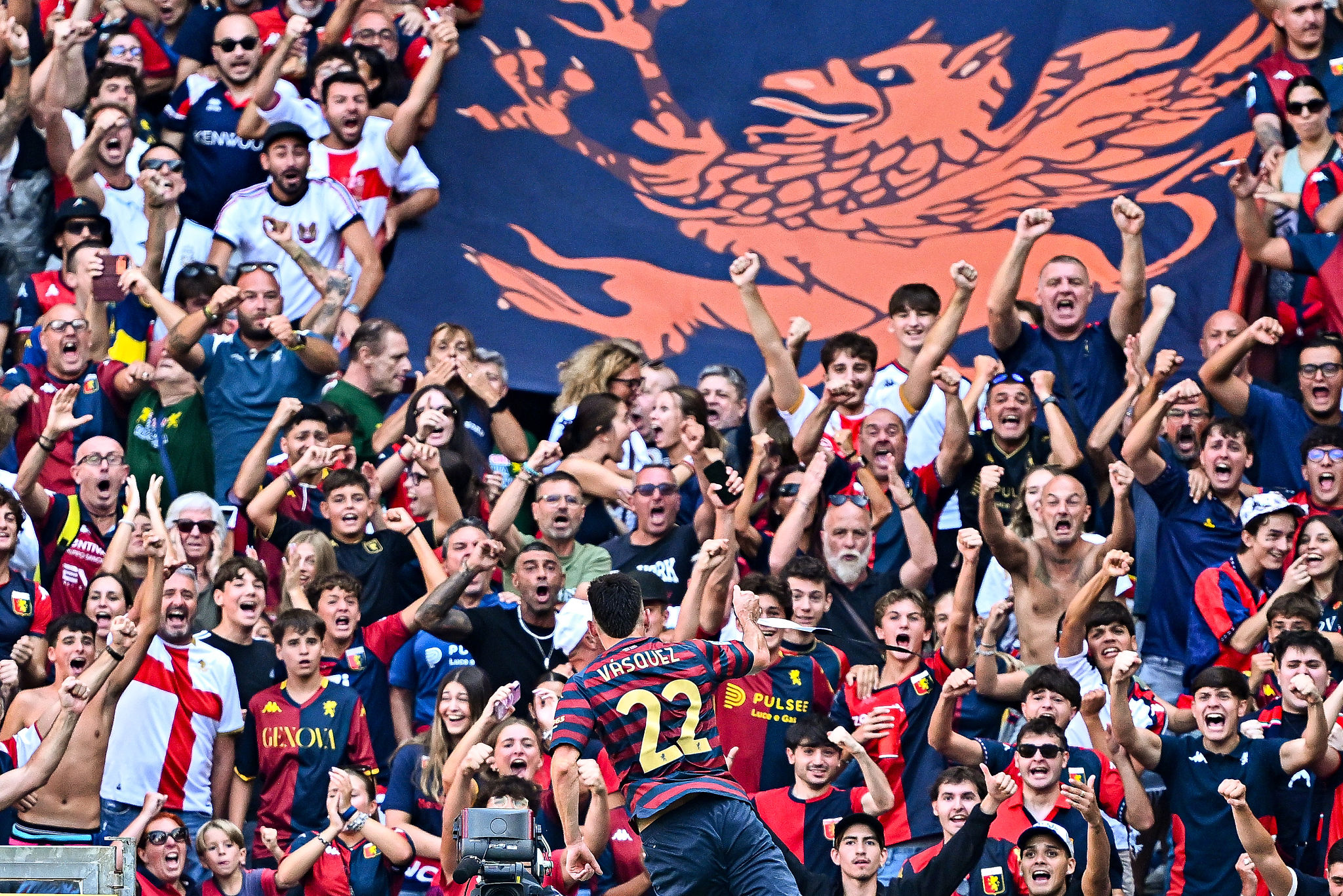 Genoa, l’Atlético Madrid mette nel mirino Johan Vásquez
